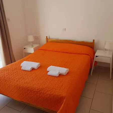 Valentinos Court Appartement *