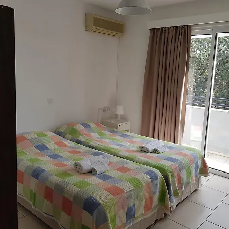 Appartement Valentinos Court *